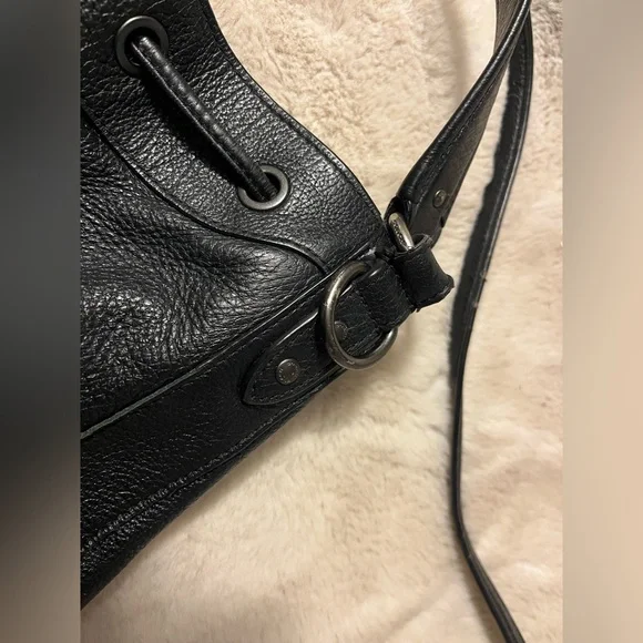 COACH Mickie Drawstring Crossbody Shoulder Bag 2 WAY. - Picture 9 of 11